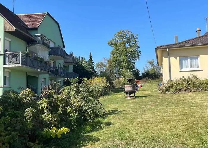Les De Marie *